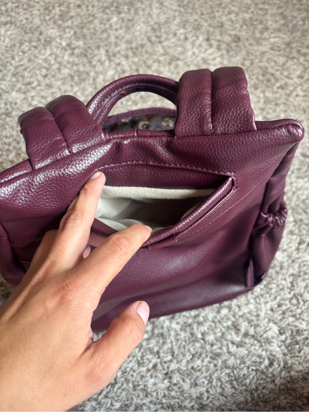 Lug Hatchback Classic Vegan Leather Backpack- Wine color NWOT - Picture 11 of 14